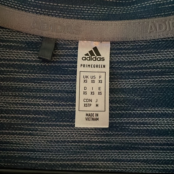 Adidas XS golf t-shirt - Picture 2 of 2